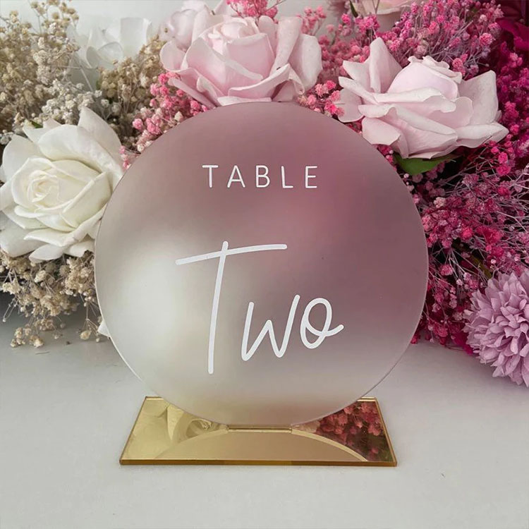 custom table decor and acrylic signs